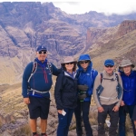 Caminhantes da rota de Chogoria